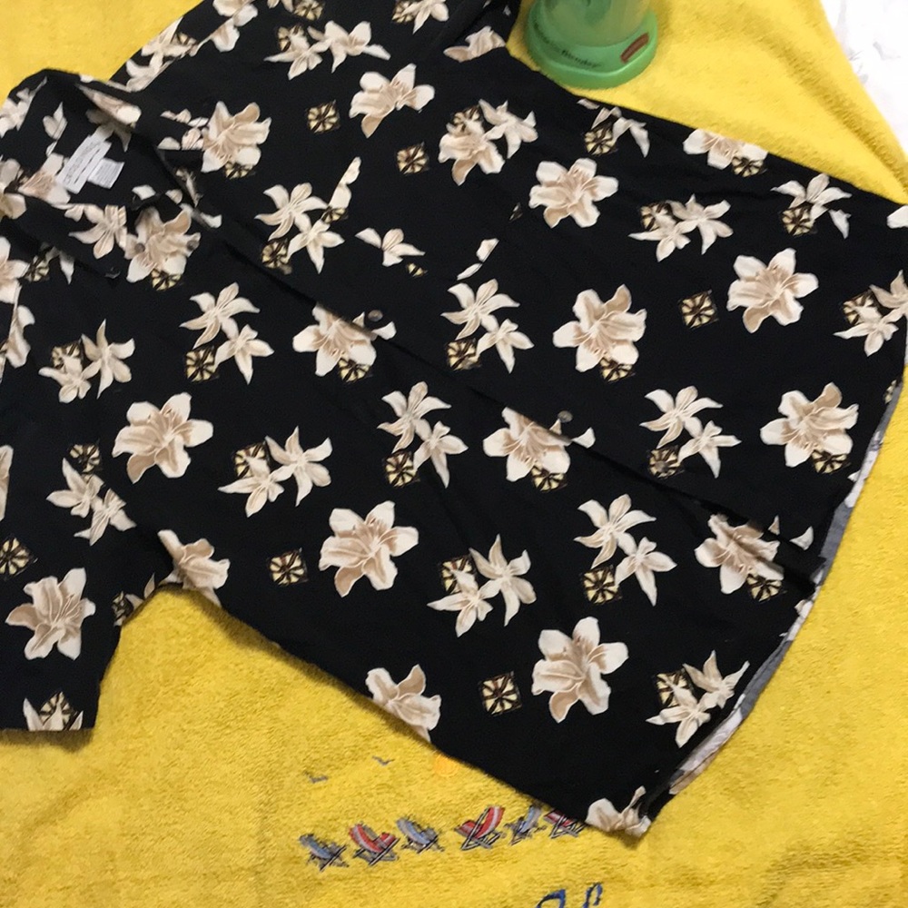 Men’s “Luau” Shirt - Sz. Medium EUC